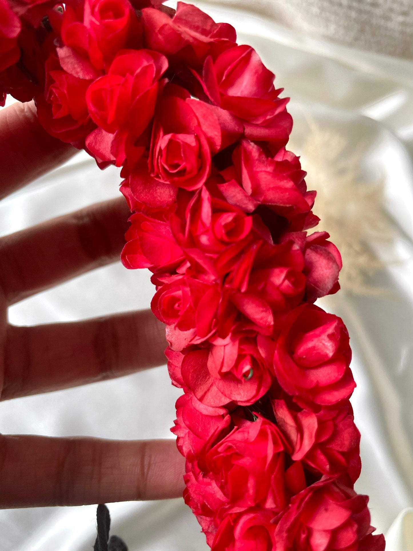 Red Rose Artificial Gajra