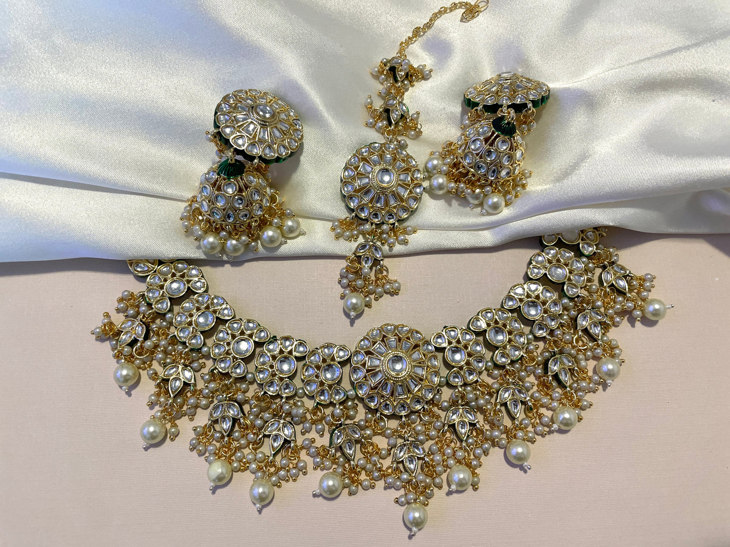 Gold Kundan and Pearl Set