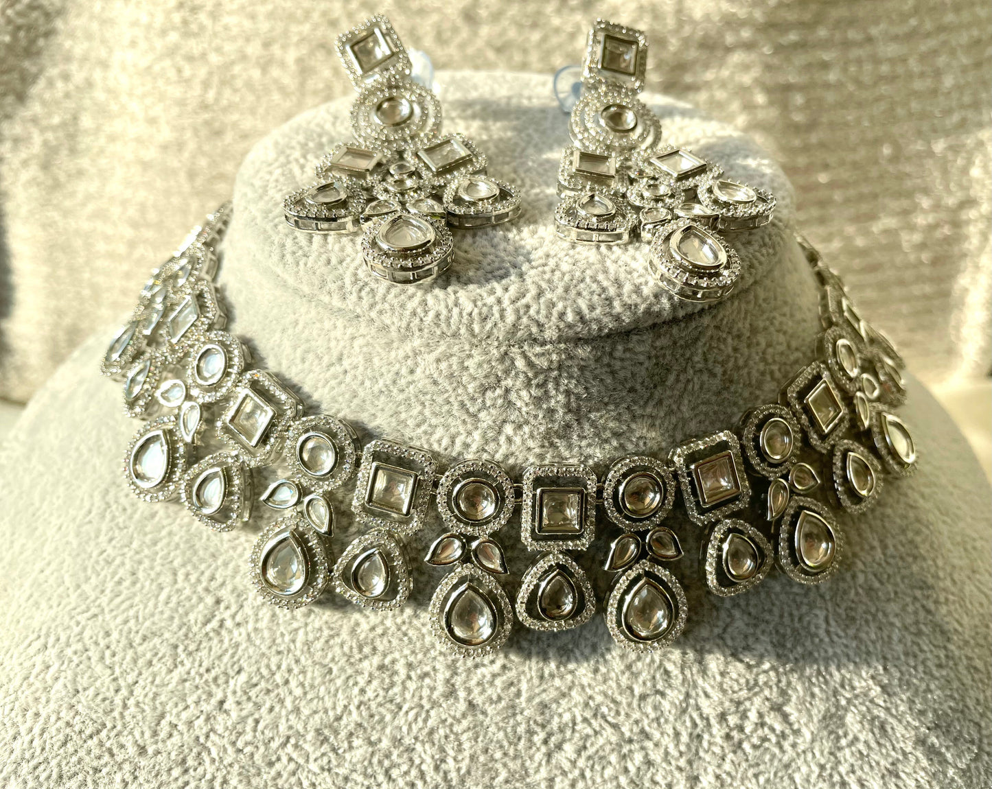 Silver Kundan Necklace Set