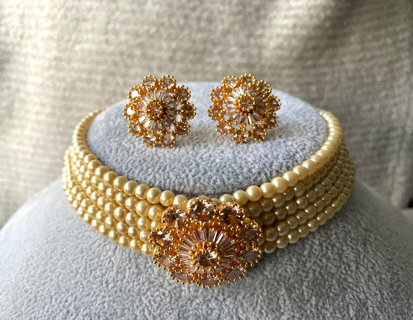 Gold Pearl Choker Set