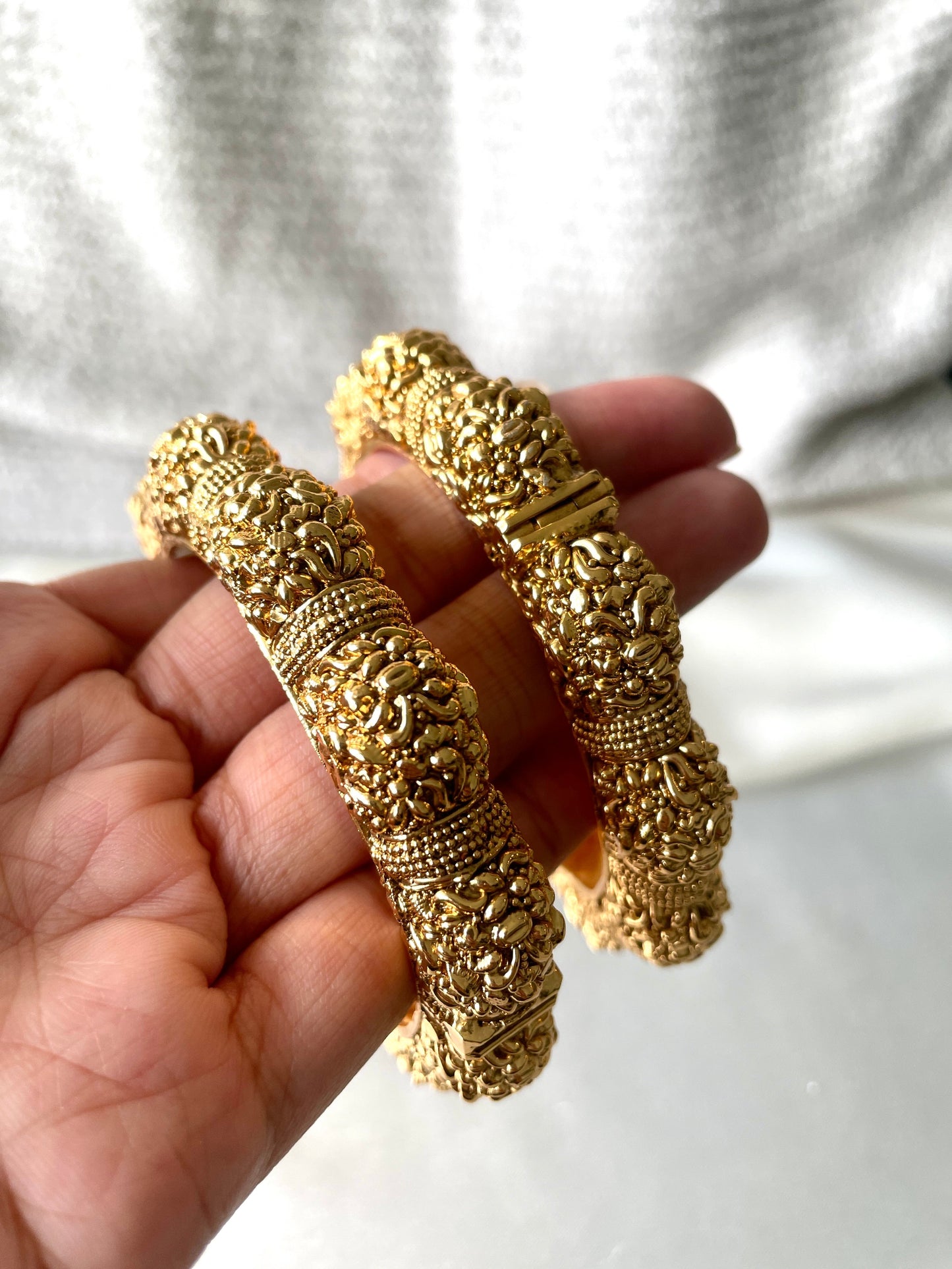 Gold Kadas