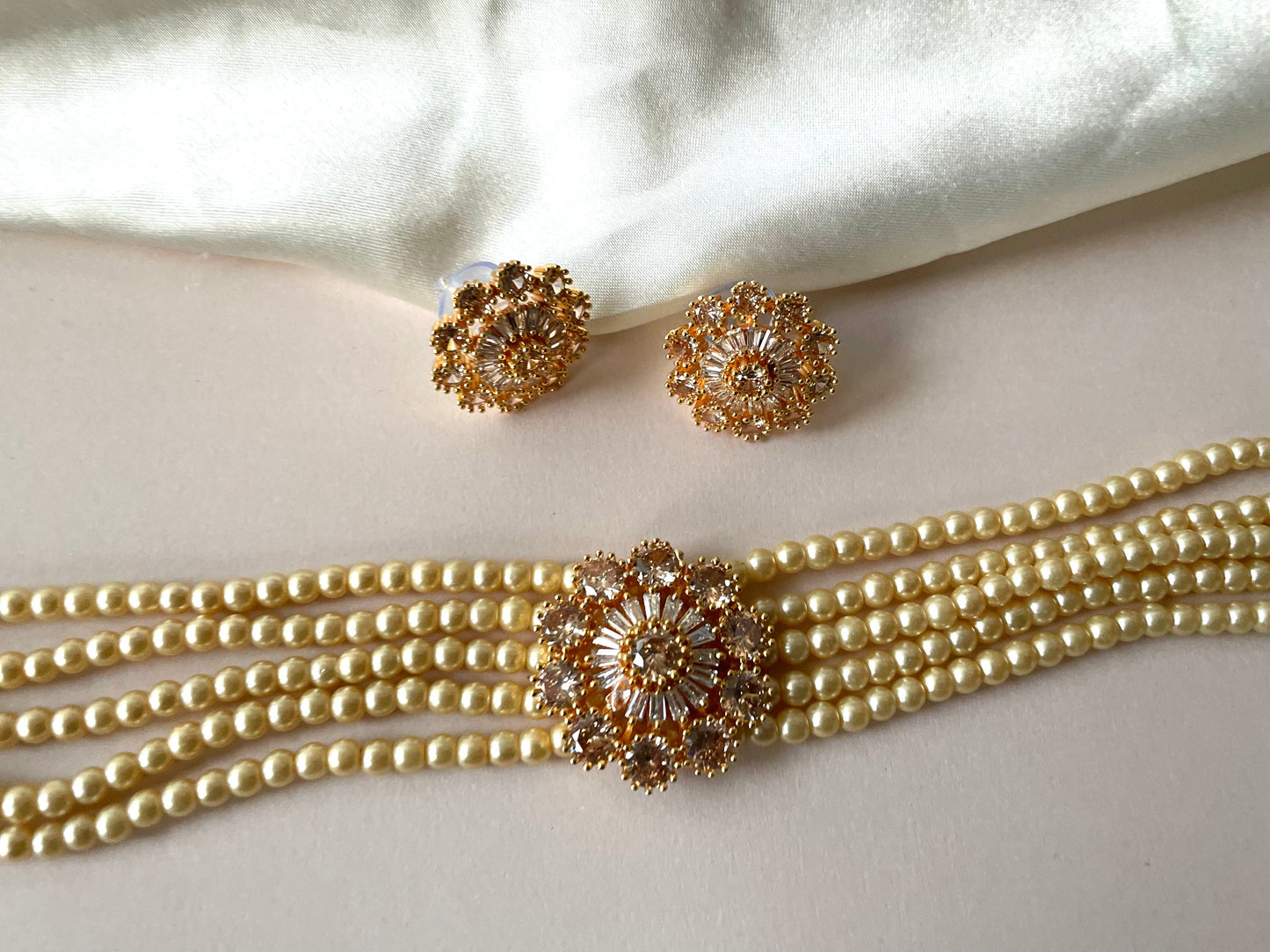 Gold Pearl Choker Set