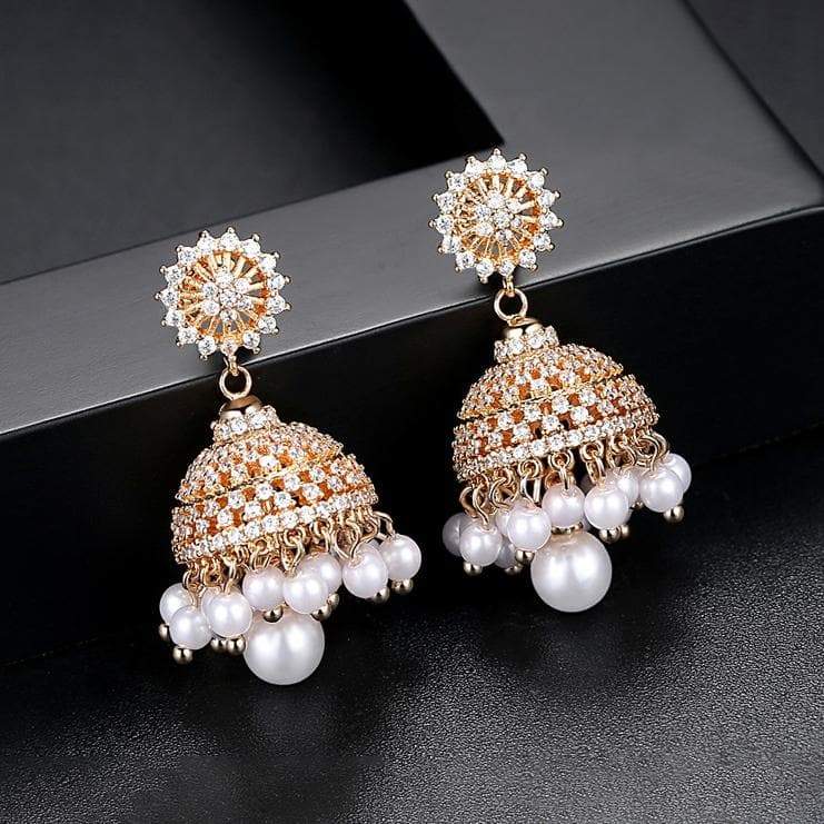 Pair of pearl jhumka earrings