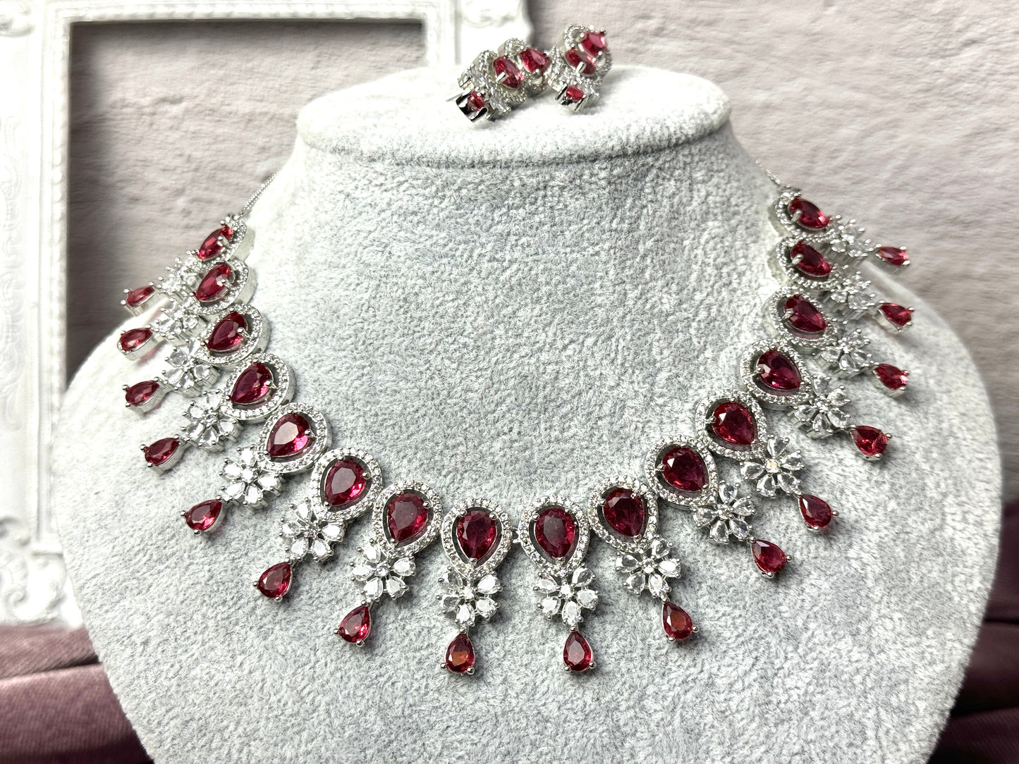 Red Ad Choker Glaze 1009