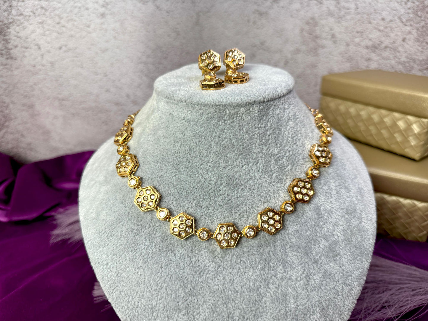 Elegant gold tyaanni necklace with earrings