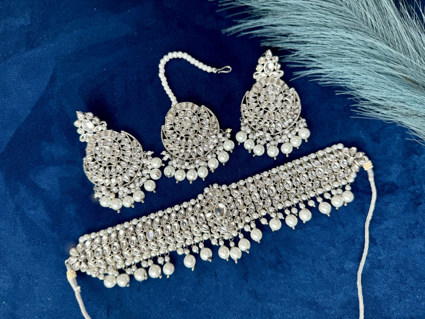 Elegant Silver Kundan Jewelry
