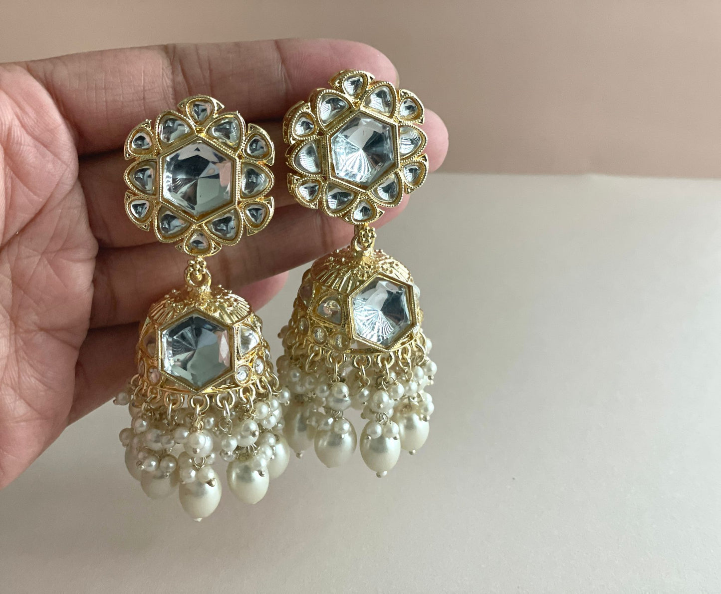 Elegant  gold Jhumka Earrings 