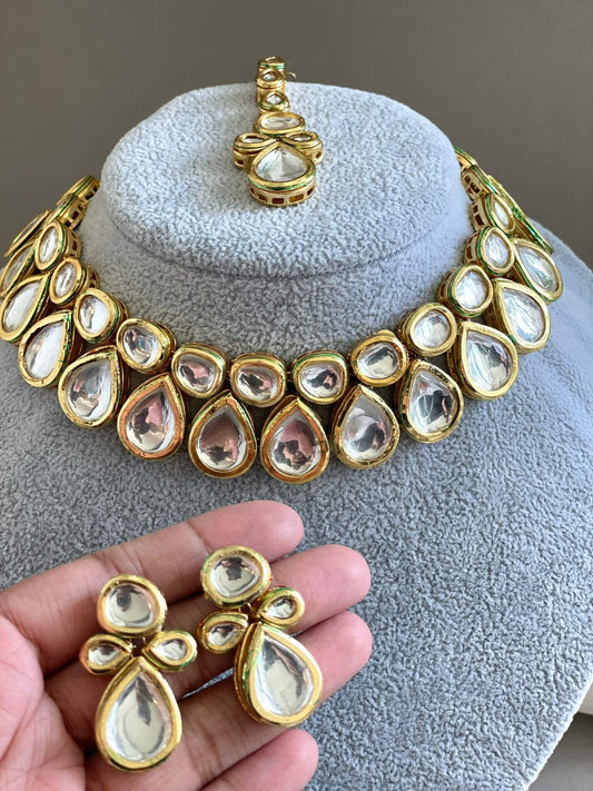 gold kundan choker