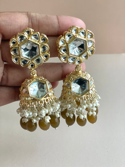 Saanvi Jhumka Brown