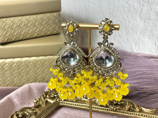 Elegant yellow earrings