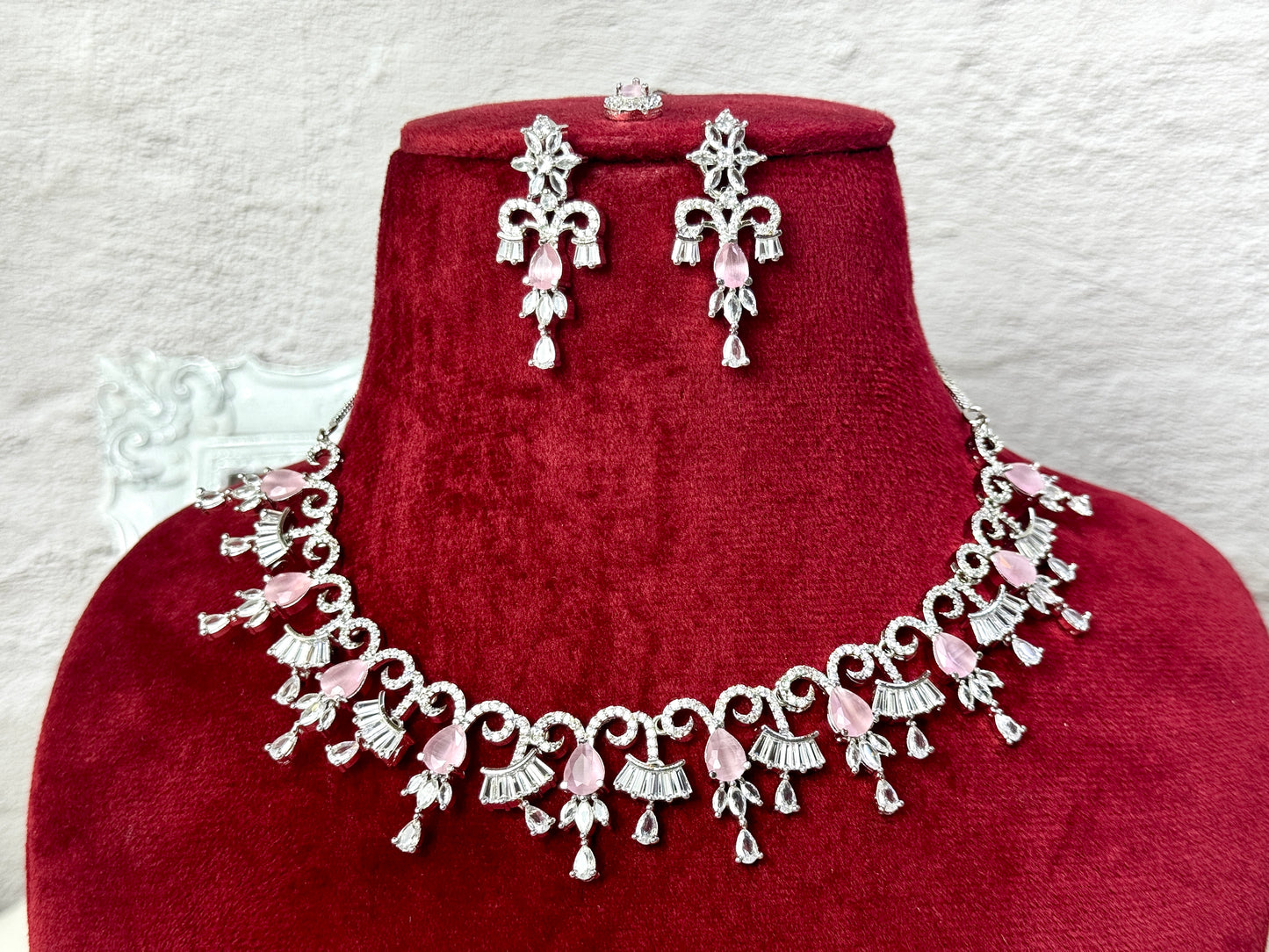 Pink Silver Choker Glaze 1013