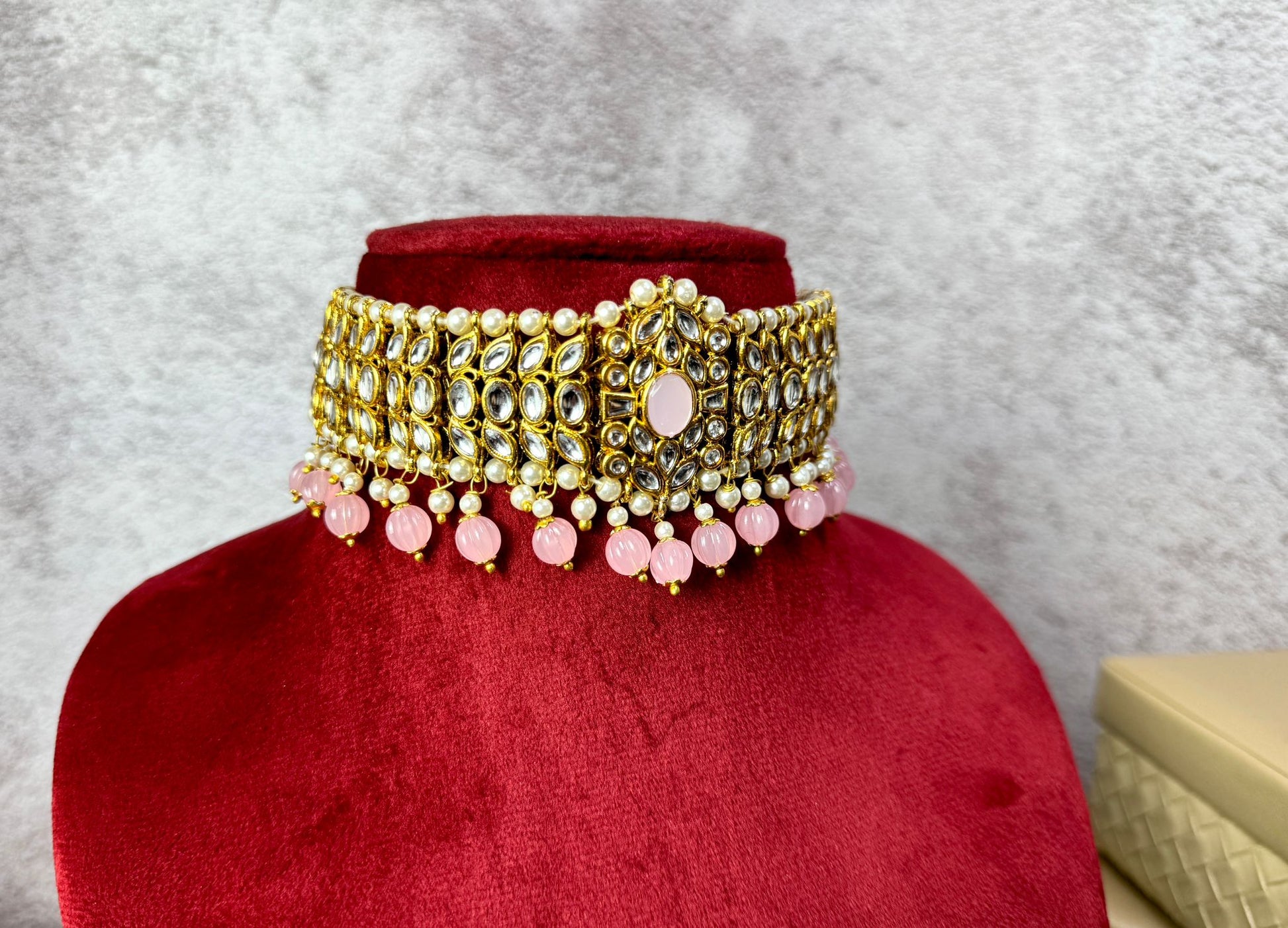 Elegant Pink Indian Kundan Necklace