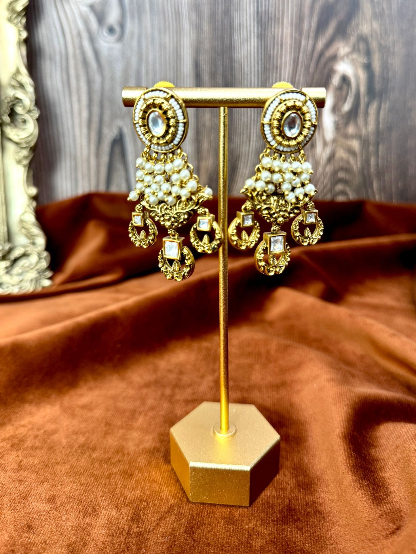 Pearl Antique Gold Set- Charisma 1006