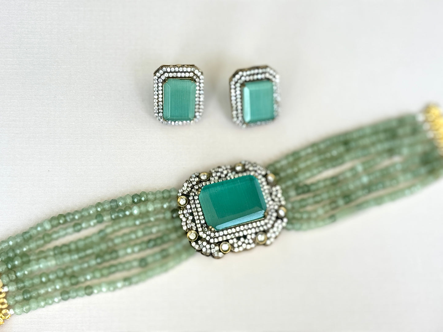 Mint Elegant Choker- Radiance