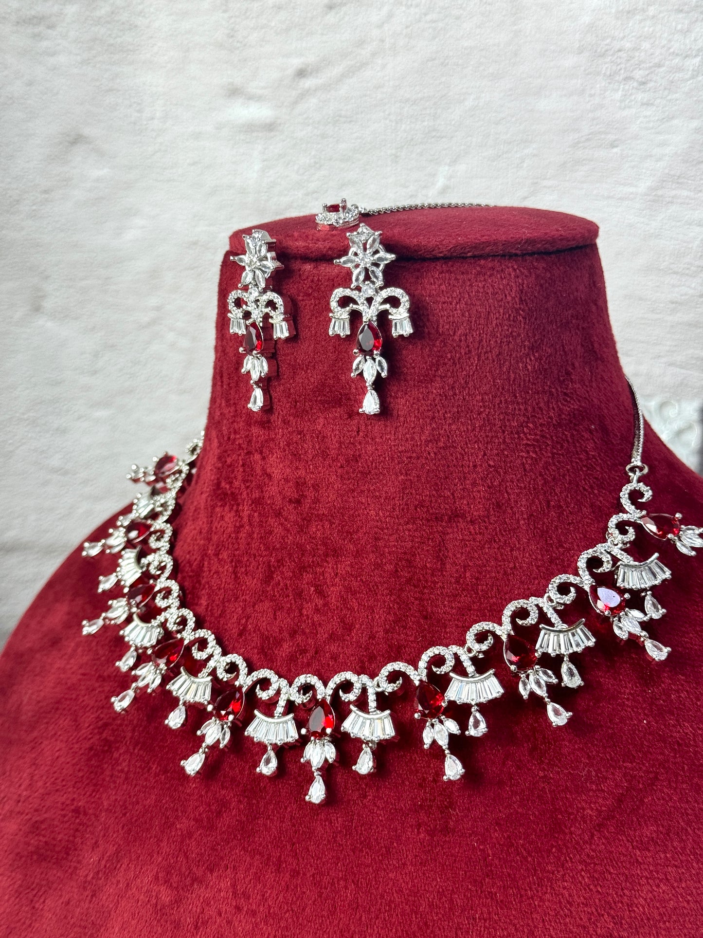 Red Silver Choker Glaze 1013