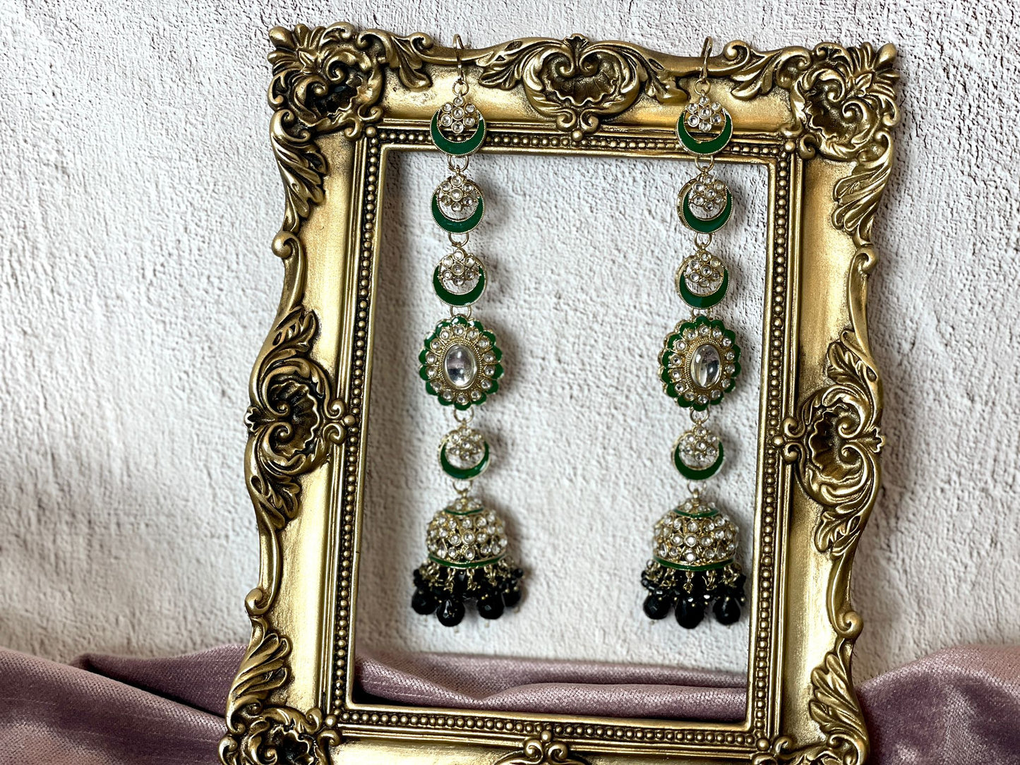 Elegant black sahara earrings