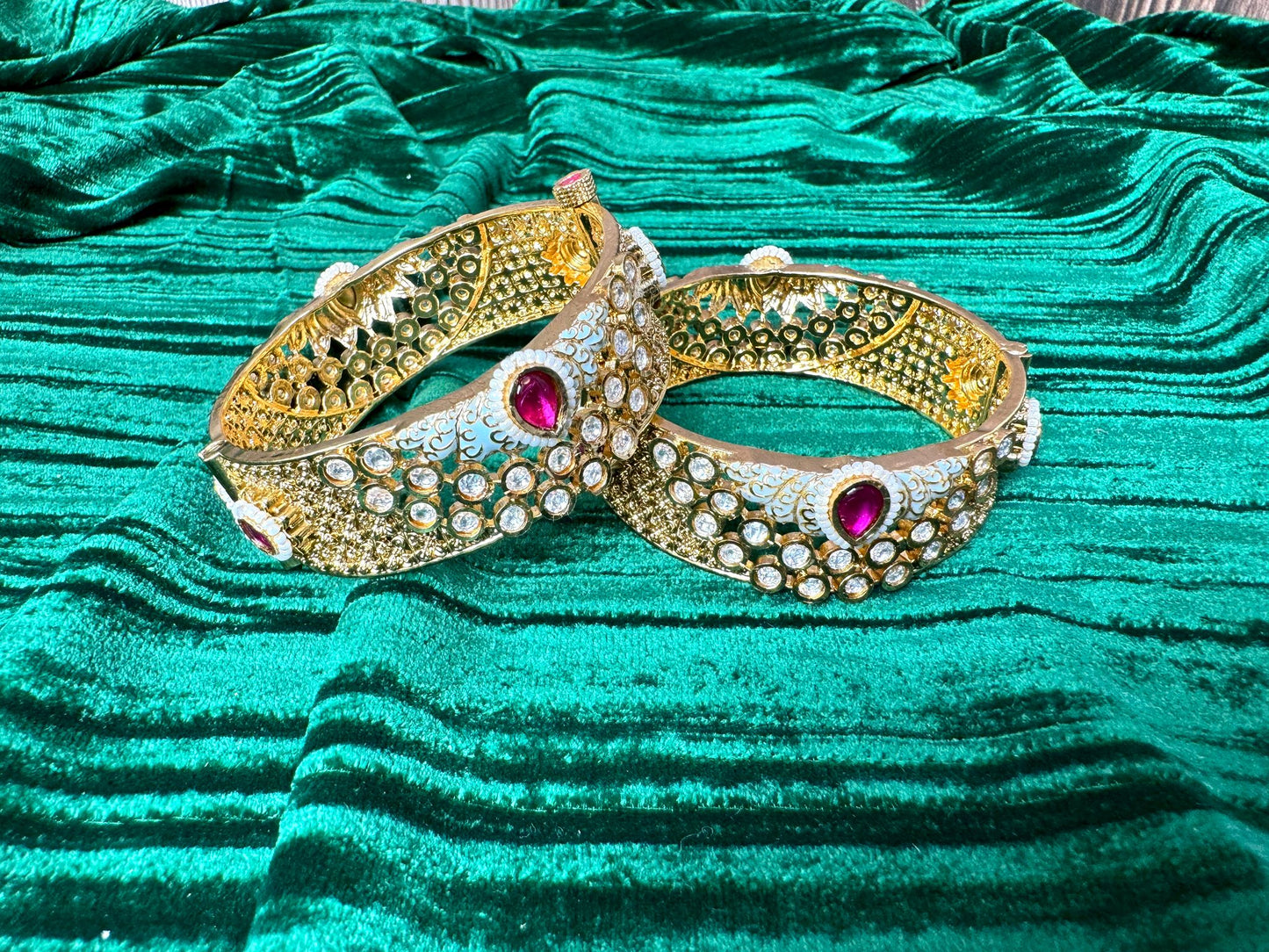 Elegant meenakari kangans