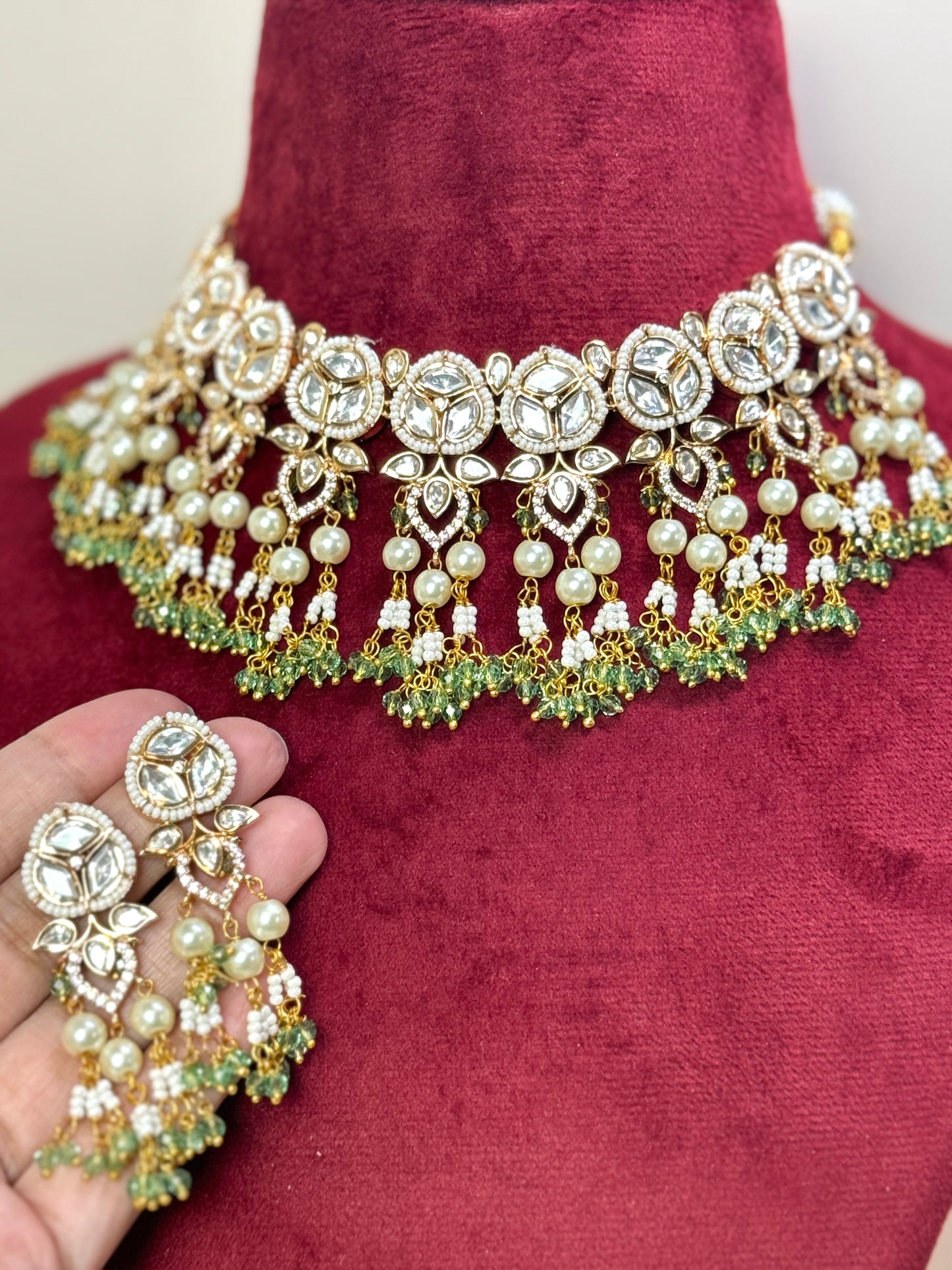 Light Green tyaani Choker- Radiance