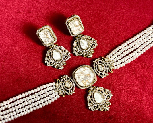 White Pearl Victorian Set Swarna 1001