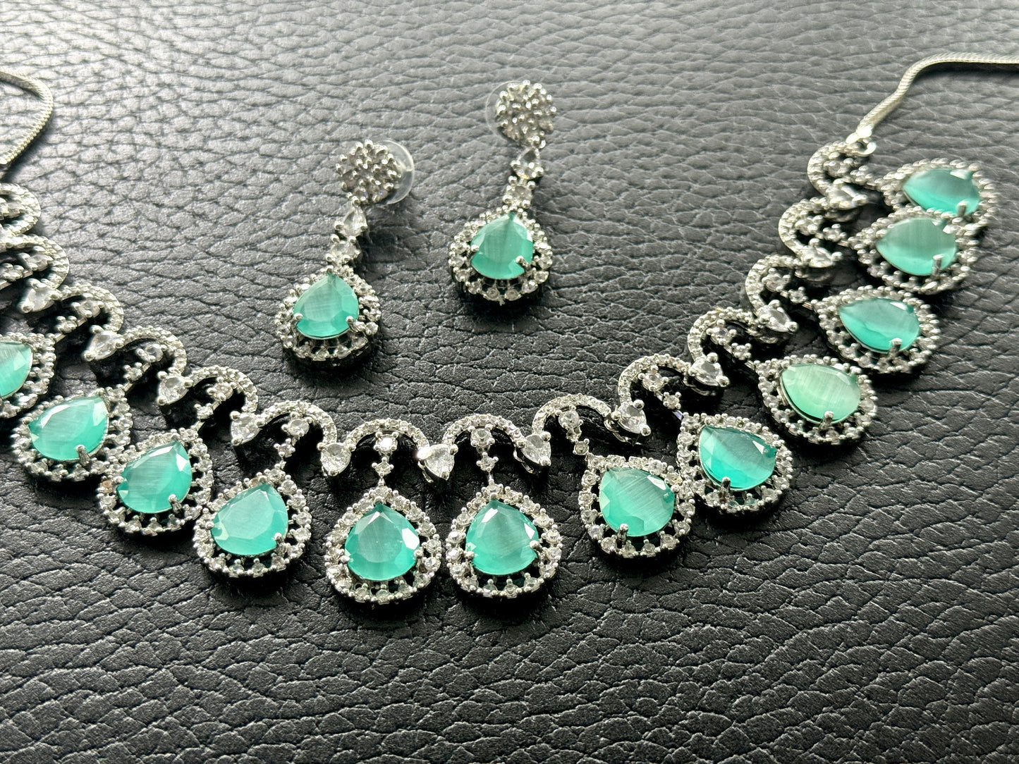 Mint Green Jewel Set Diamond Glaze 1007