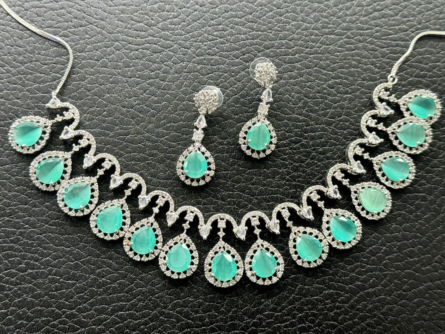 Mint Green Jewel Set Diamond Glaze 1007