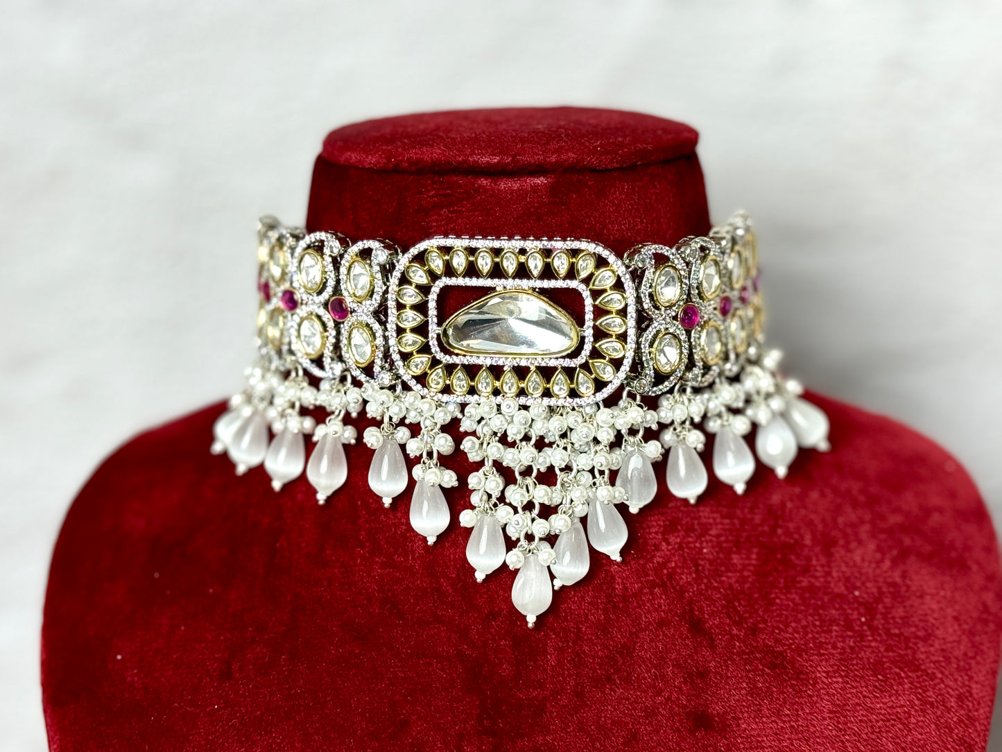 White Pearl Choker - Radiance 1011