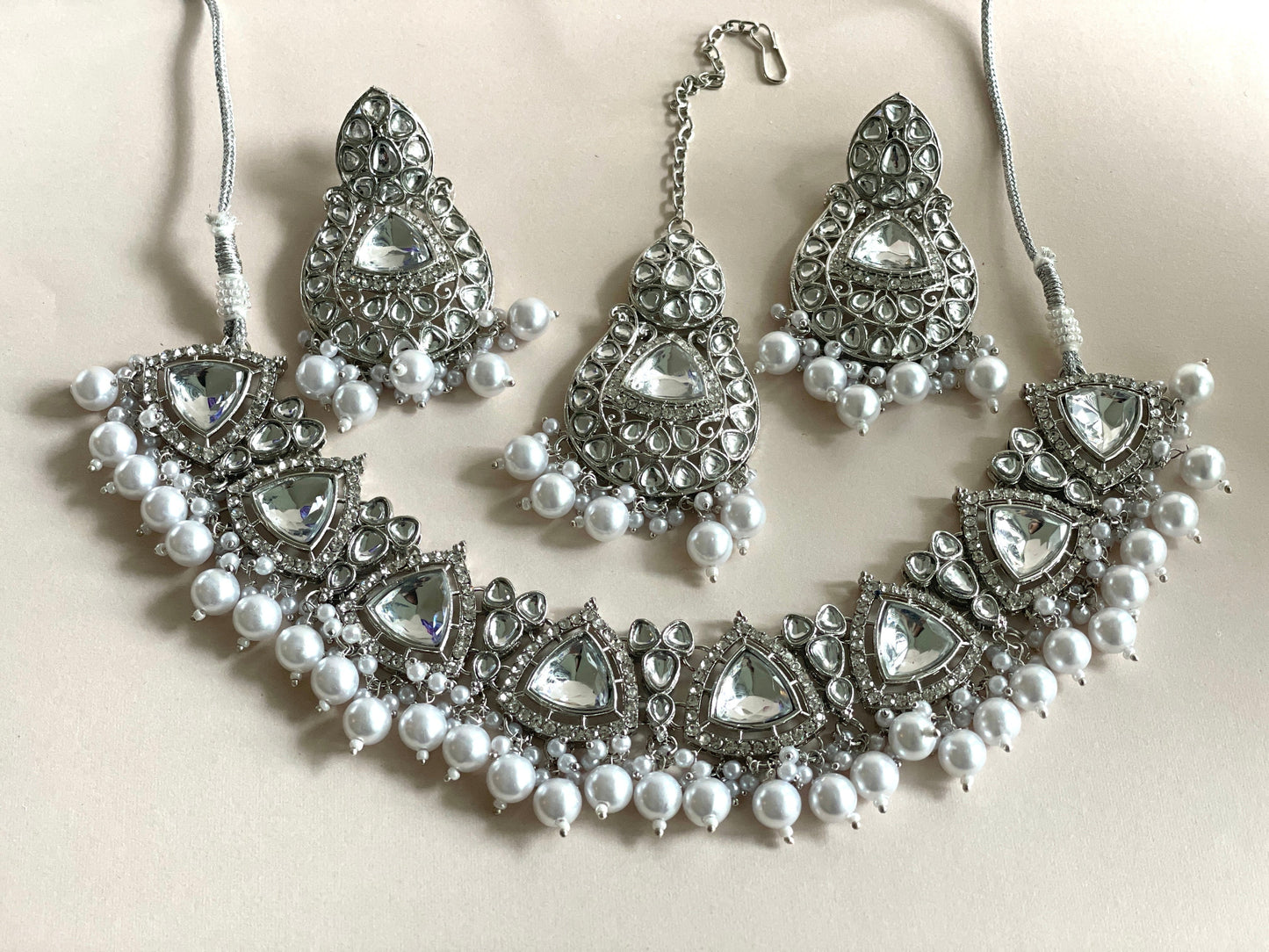 Chahat Kundan Set- silver