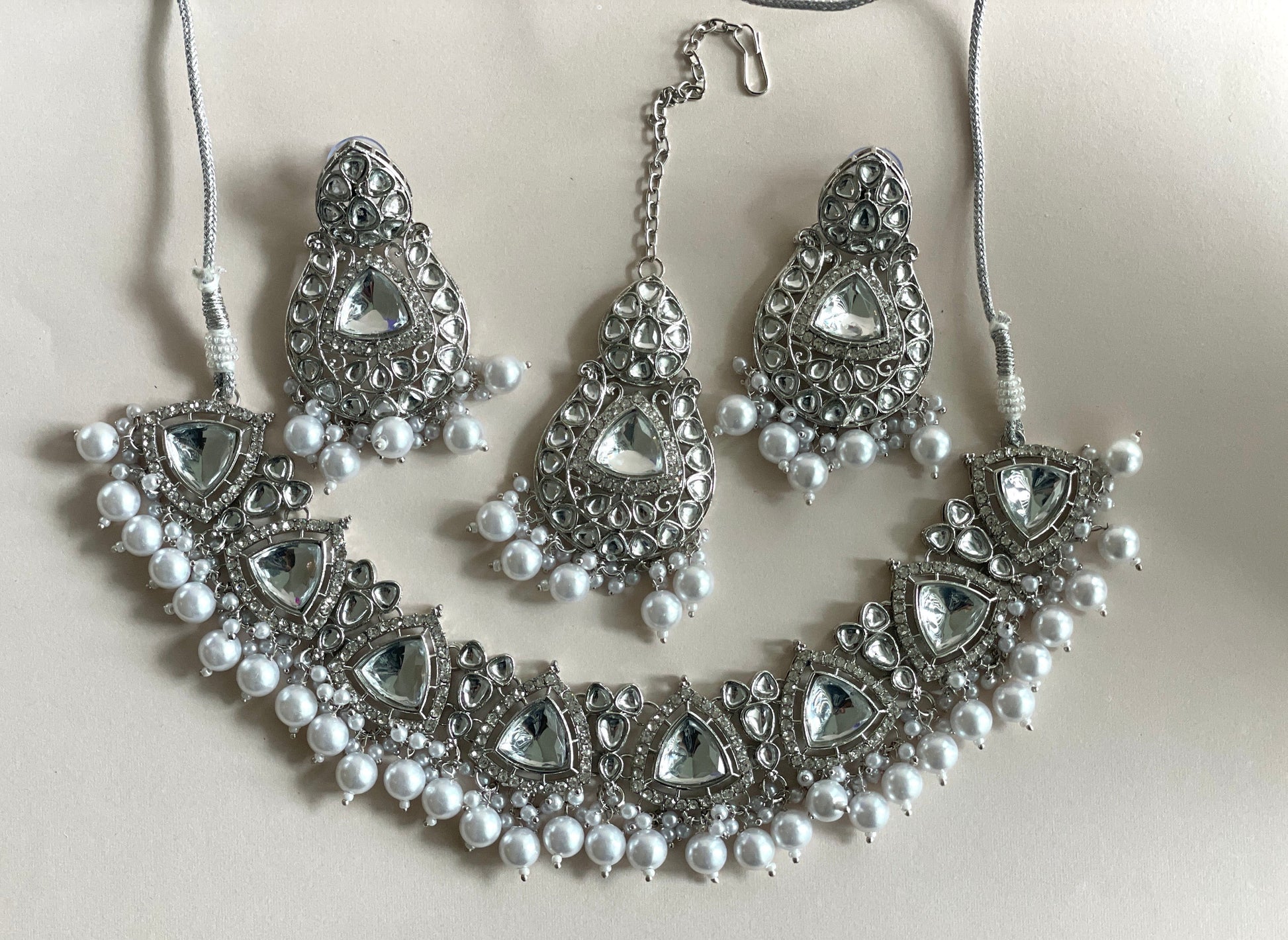 Chahat Kundan Silver Necklace and Earring Set