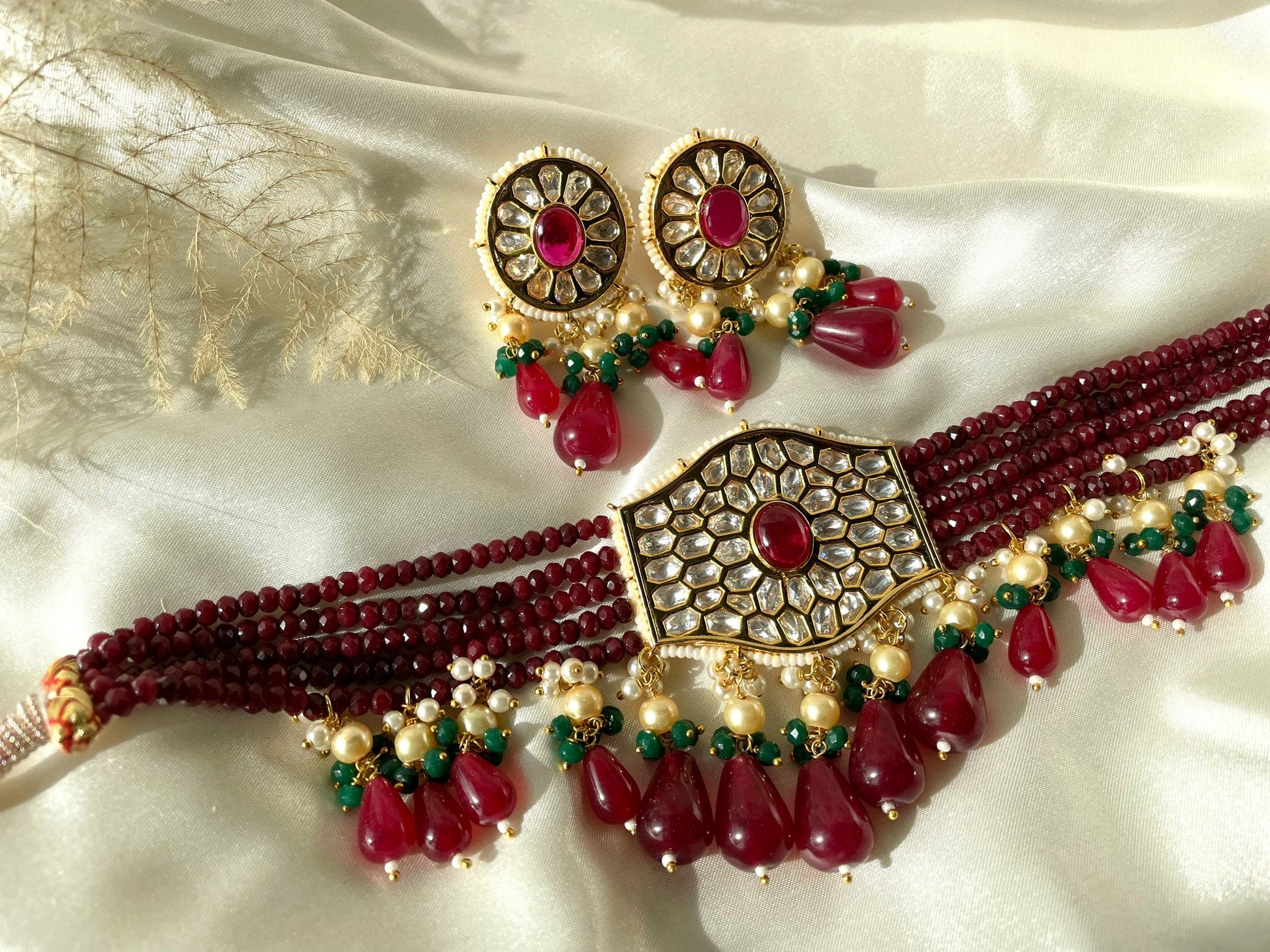 Maroon  Paachi Kundan with Intricate Design