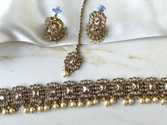 Gold Polki Necklace Set