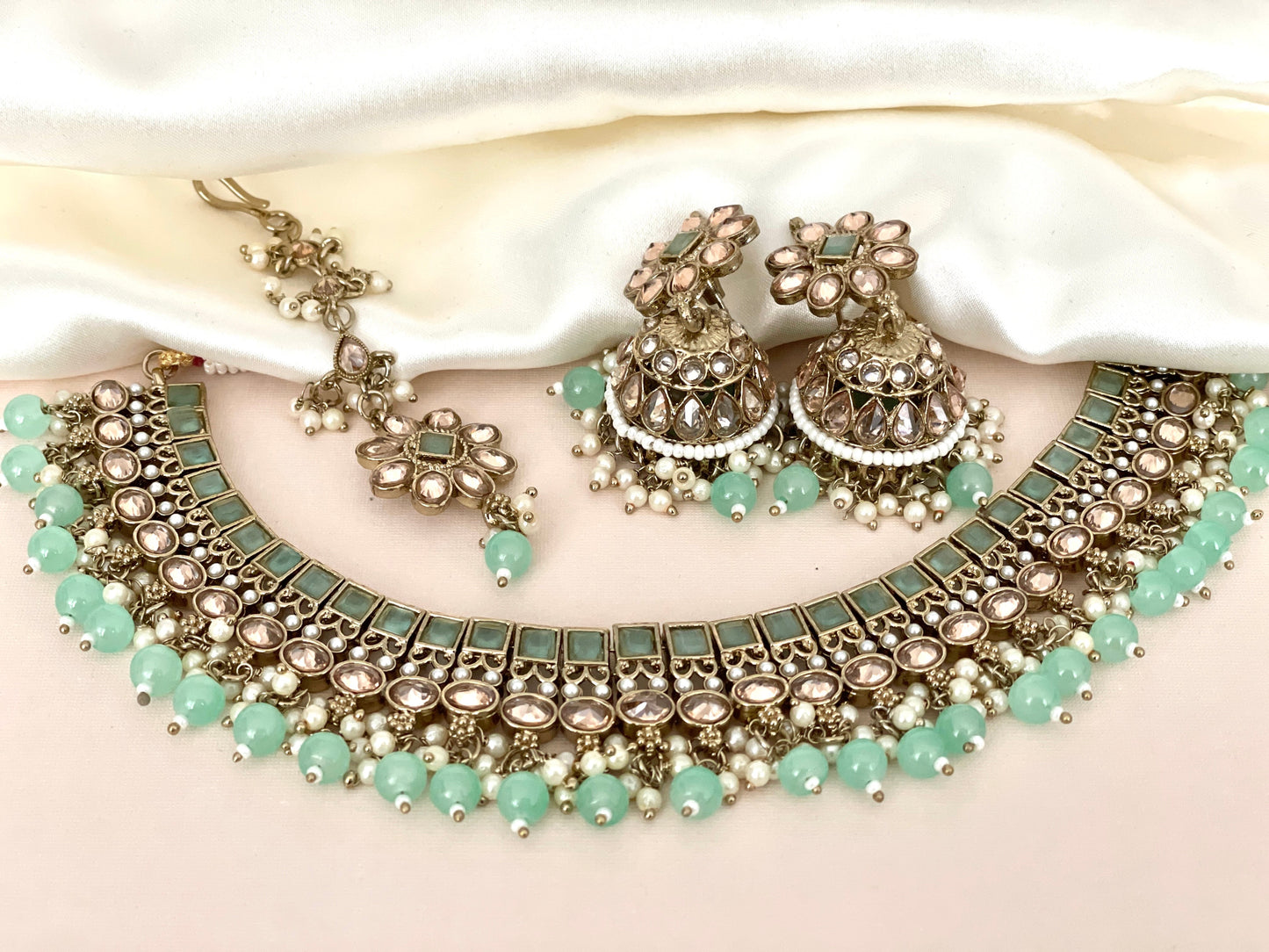 Mint Green Polki Choker Necklace with pair of earrings