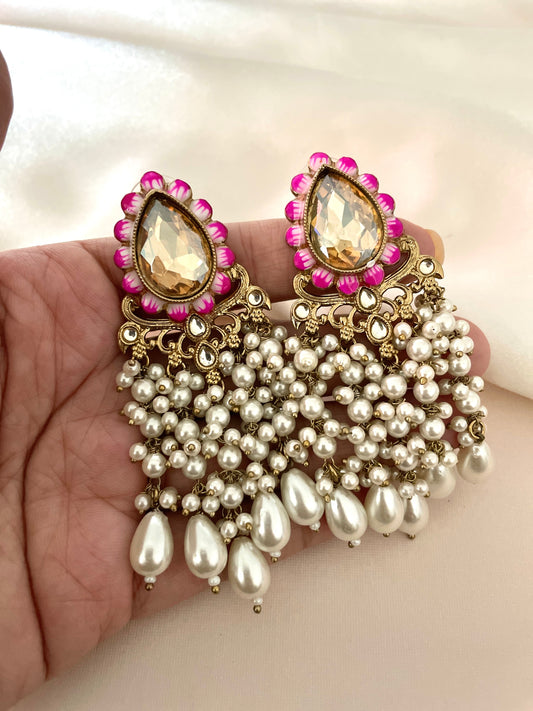 Elegant white peal earrings